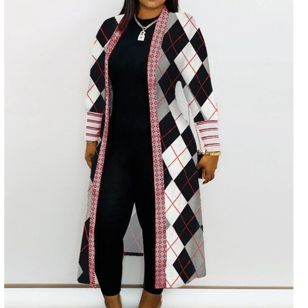 Women’s Argyle Black & White Print Cardigan - NWT